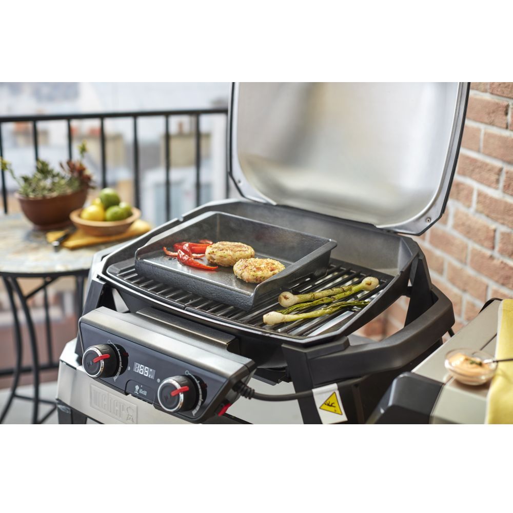 Weber Pulse 2000 Elektrogrill beim Weber Händler